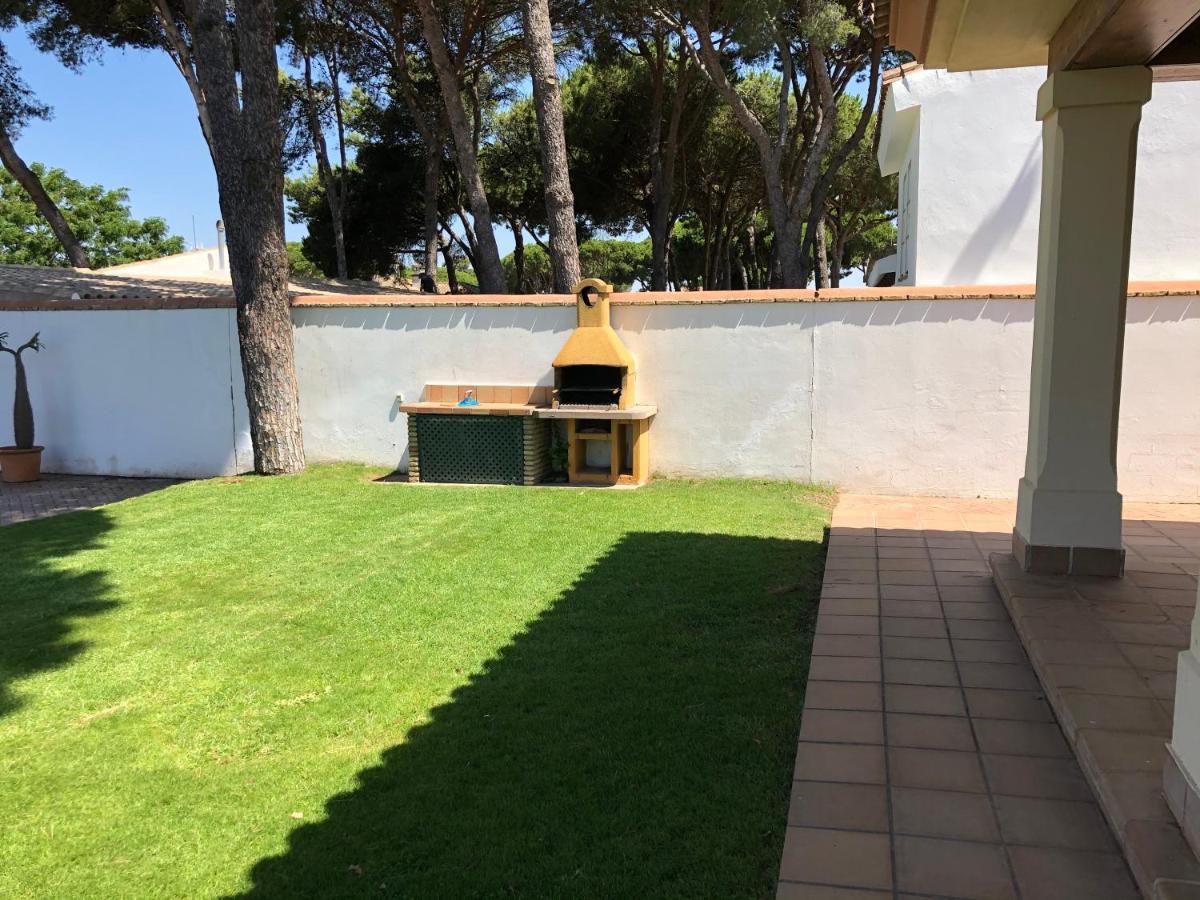 Moderno Y Amplio Chalet, Con Piscina Privada Chiclana de la Frontera Bagian luar foto