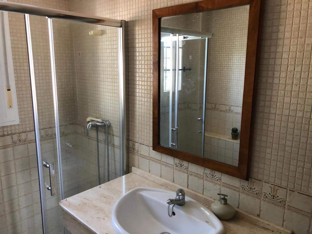 Moderno Y Amplio Chalet, Con Piscina Privada Chiclana de la Frontera Bagian luar foto