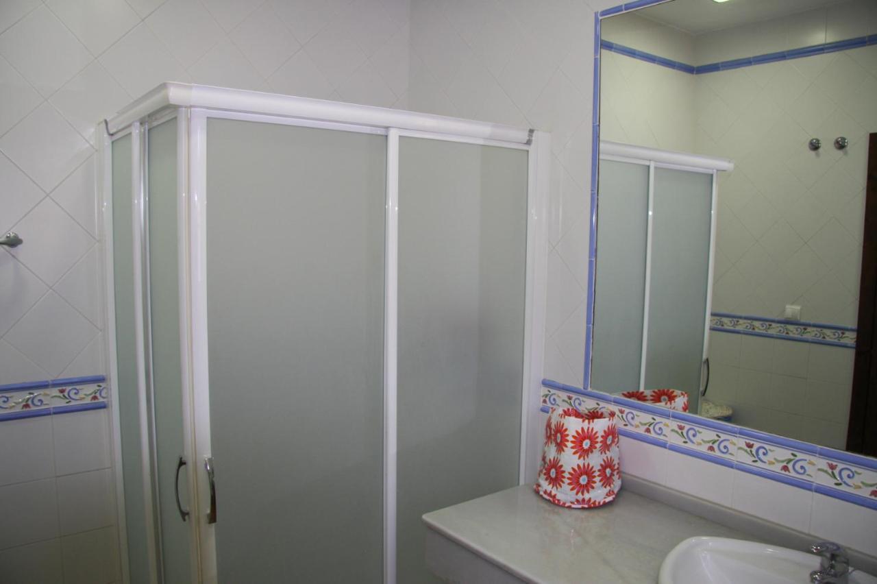 Moderno Y Amplio Chalet, Con Piscina Privada Chiclana de la Frontera Bagian luar foto