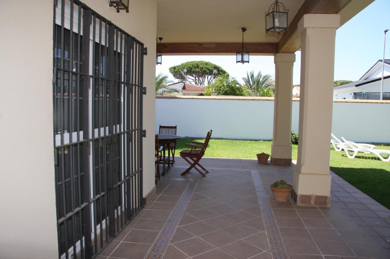 Moderno Y Amplio Chalet, Con Piscina Privada Chiclana de la Frontera Bagian luar foto