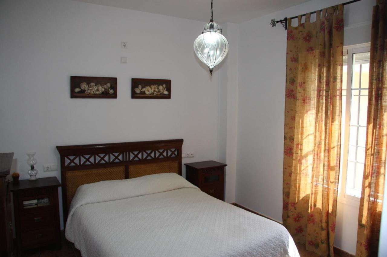 Moderno Y Amplio Chalet, Con Piscina Privada Chiclana de la Frontera Bagian luar foto